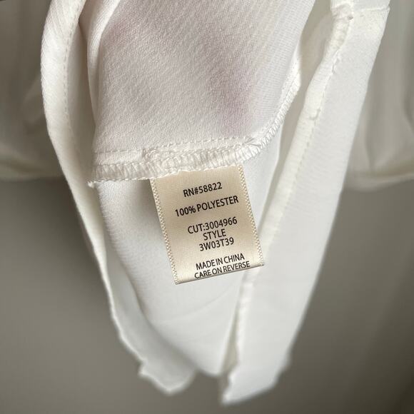 NWT Max Studio White Textured Puff Sleeve Blouse (2X) - Picture 7 of 9